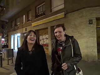 Orgy avec une belle mature espagnol et une milf salope baiseuse